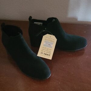 TOMS Women's Classic Black Ankle Booties